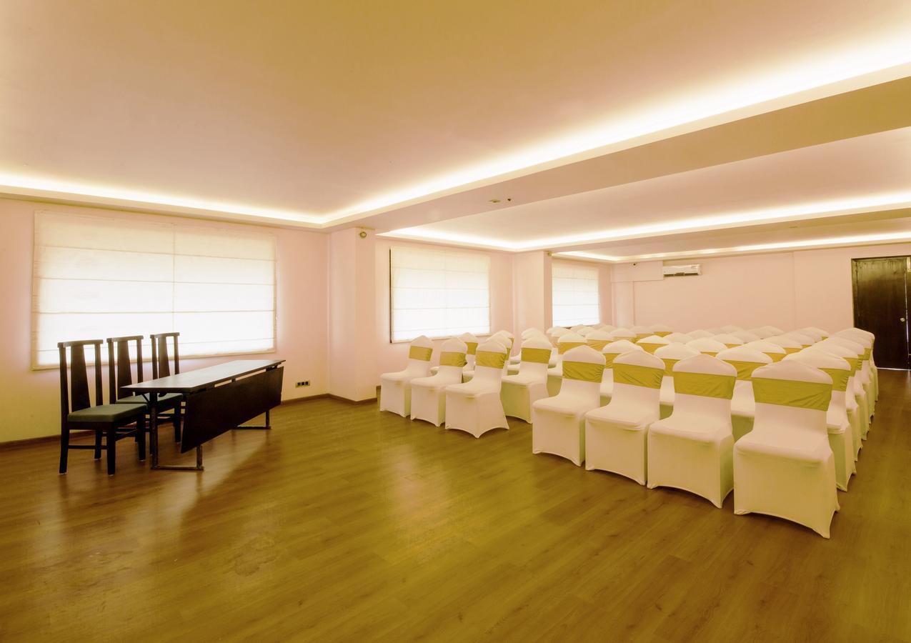 Hotel Central Park Manipal Dış mekan fotoğraf